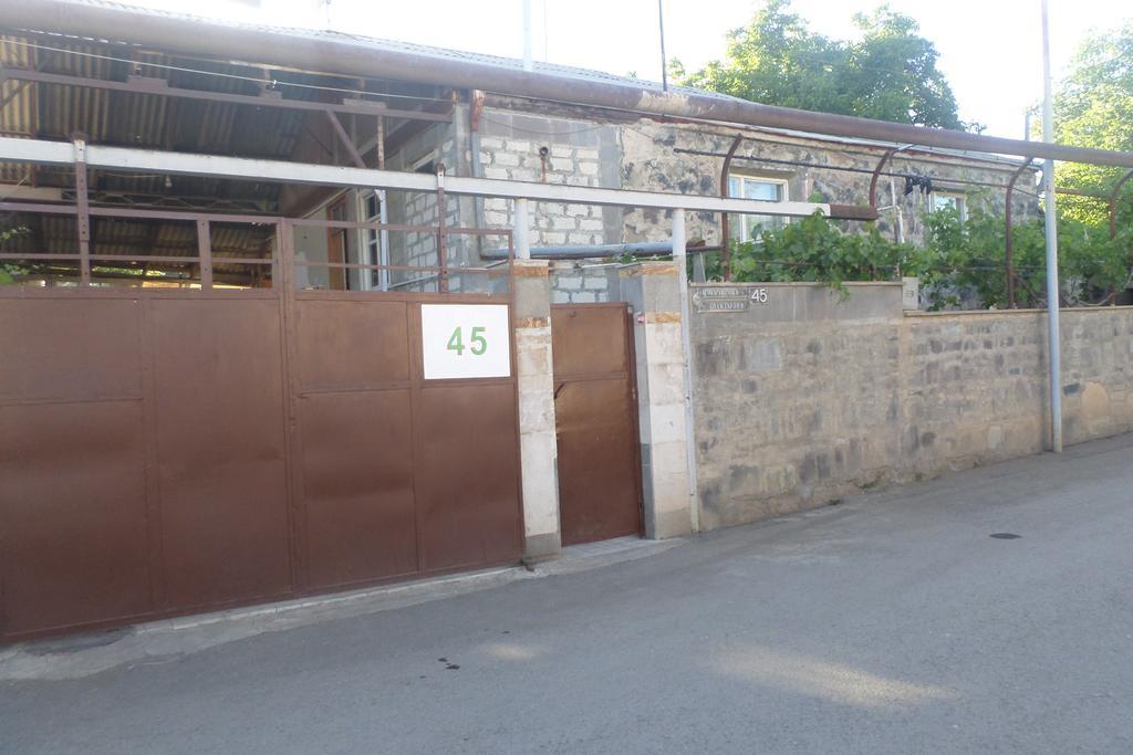 Spandaryan House Yeghegnadzor エクステリア 写真