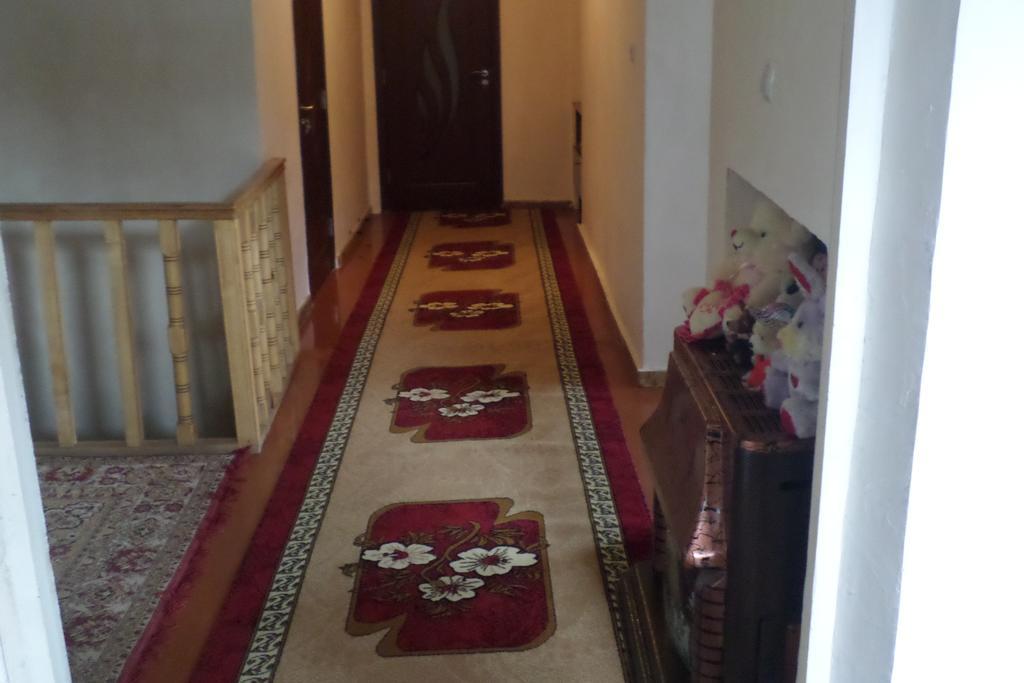 Spandaryan House Yeghegnadzor エクステリア 写真