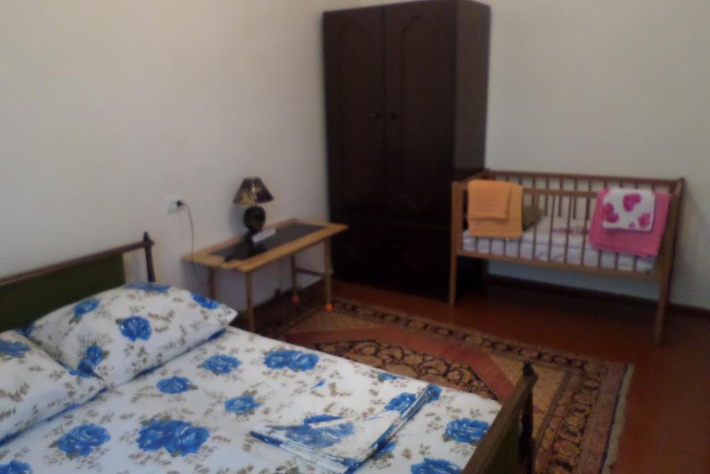 Spandaryan House Yeghegnadzor エクステリア 写真