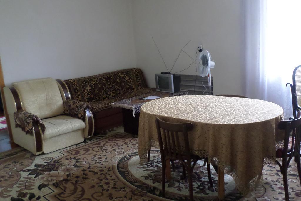 Spandaryan House Yeghegnadzor エクステリア 写真